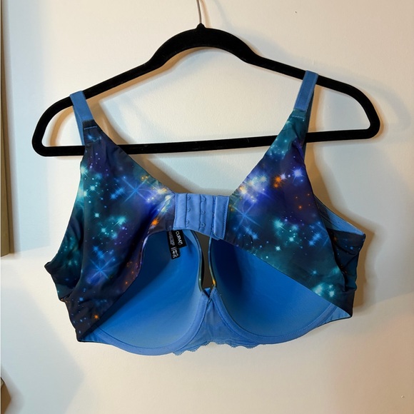 Torrid Curve Bra 40DD - Picture 2 of 3